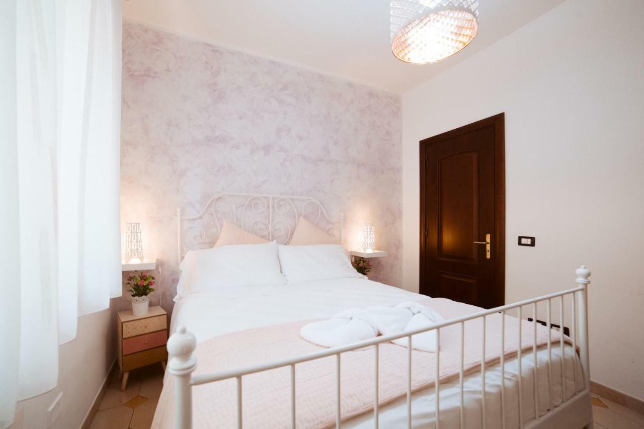 Dimoramuri B&B Catania-Fontanarossai nemzetközi repülőtér Kültér fotó