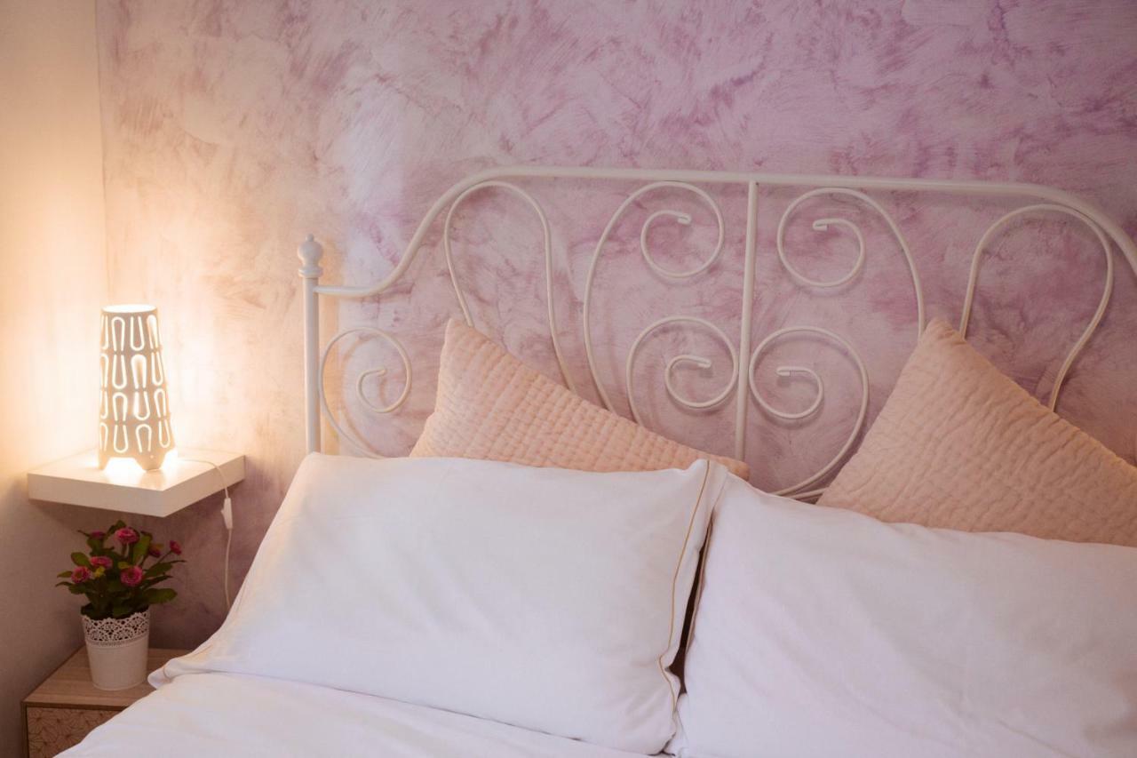 Dimoramuri B&B Catania-Fontanarossai nemzetközi repülőtér Kültér fotó